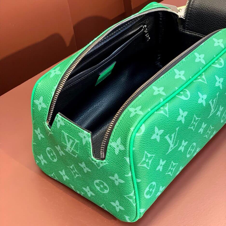 LV Dopp Kit